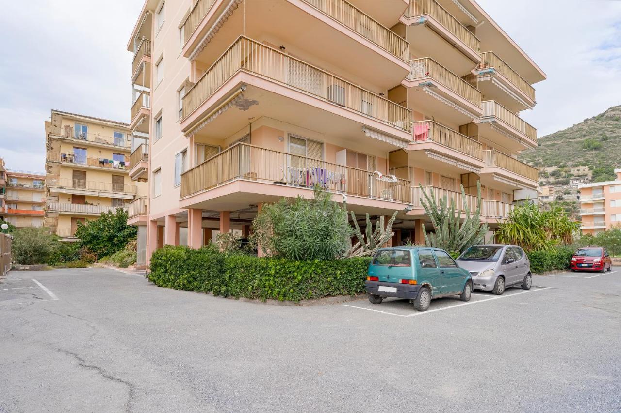 Near The Sea - Wifi And Parking Apartment Ventimiglia Exterior photo